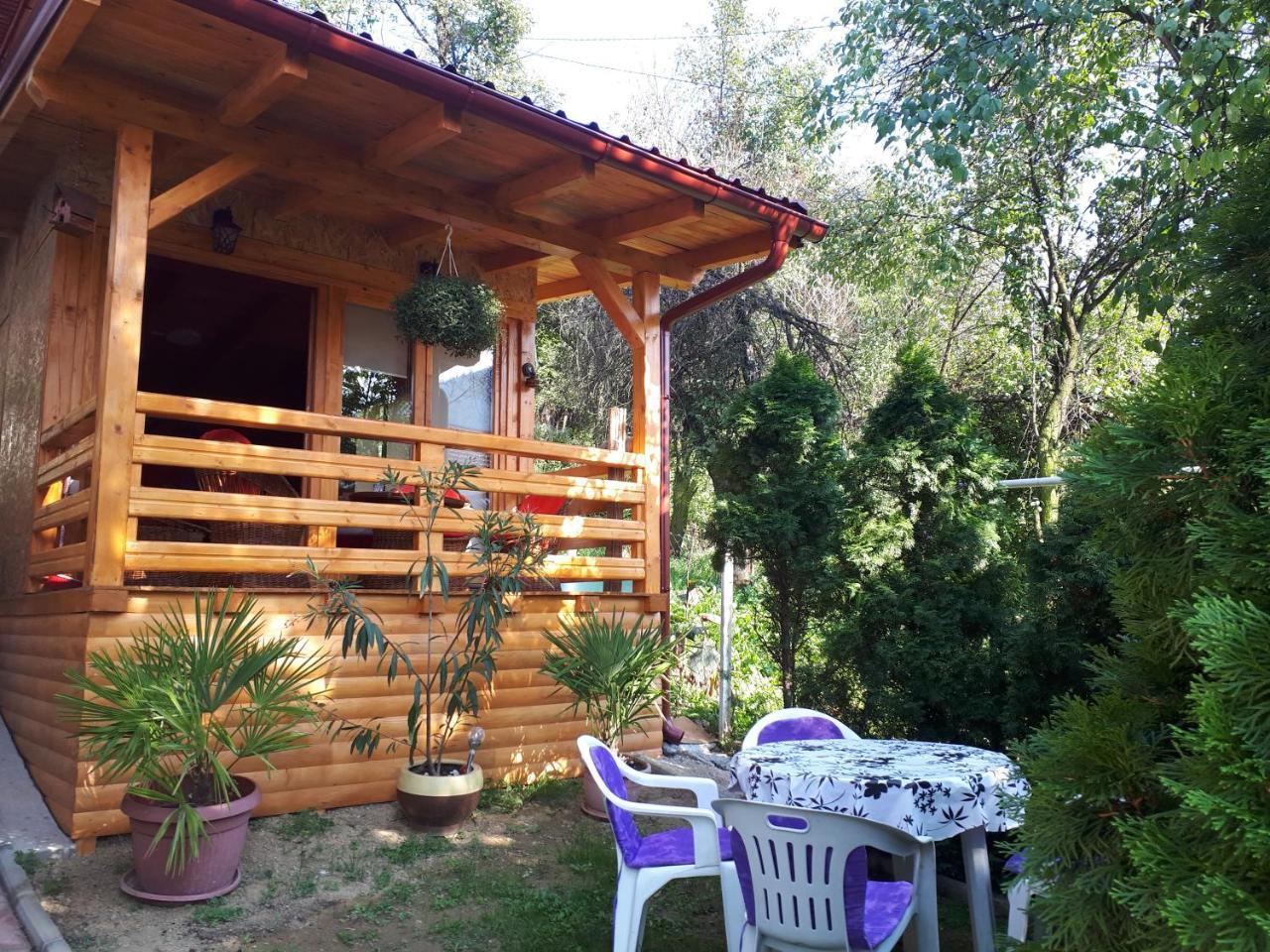 Obiteljski Apartman Borovi Visoko Exterior foto